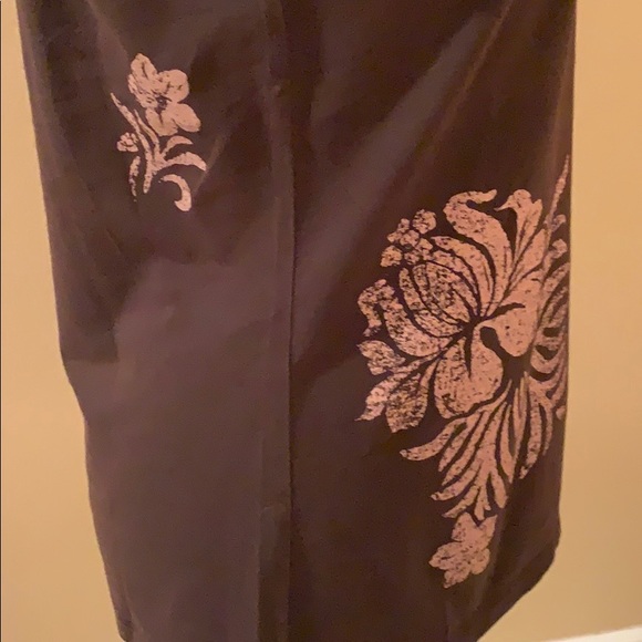 Brown Printed V-Neck T-shirt - Picture 3 of 4